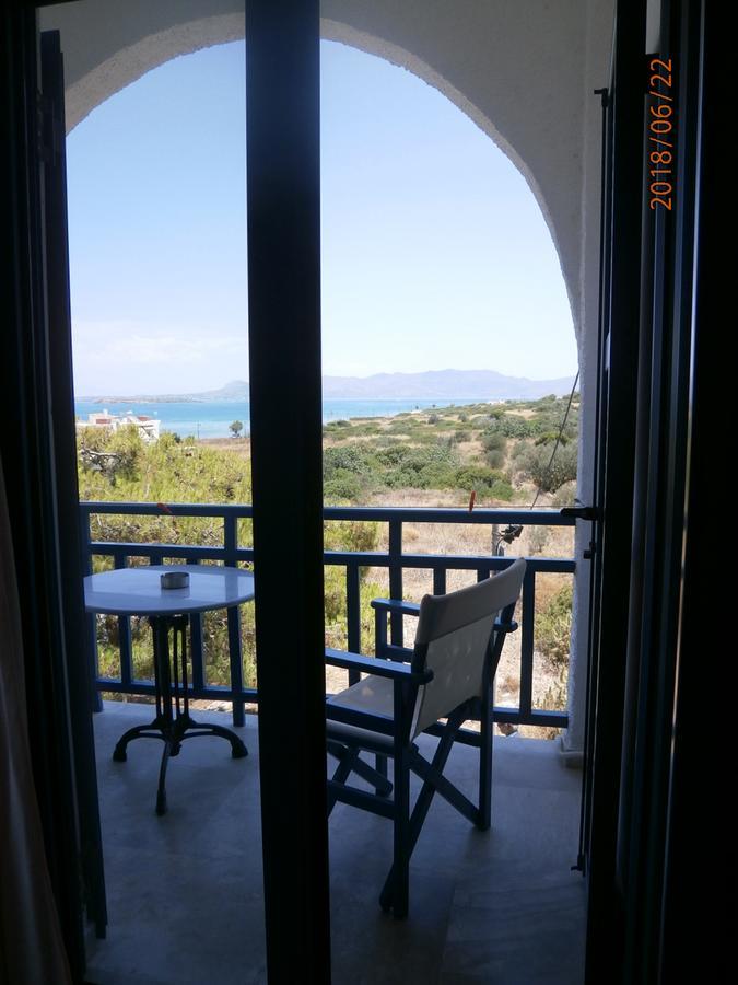 Hotel Flisvos Megalochori  Bagian luar foto